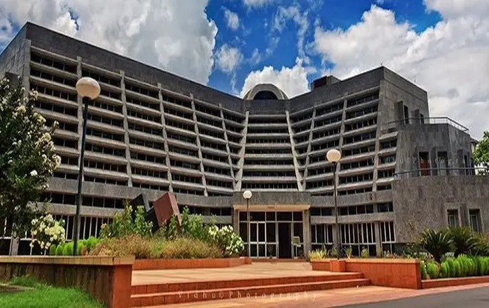 VGSOM - Vinod Gupta School of Management IIT campus