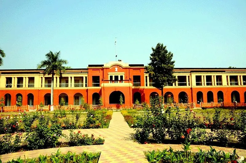 ISM Dhanbad - Indian Institute of Technology - [IITISM] campus