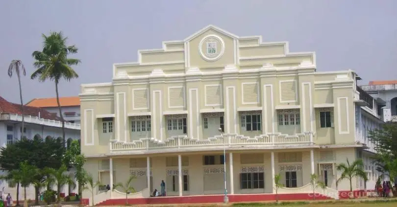 Sacred Heart College - [SHC] campus