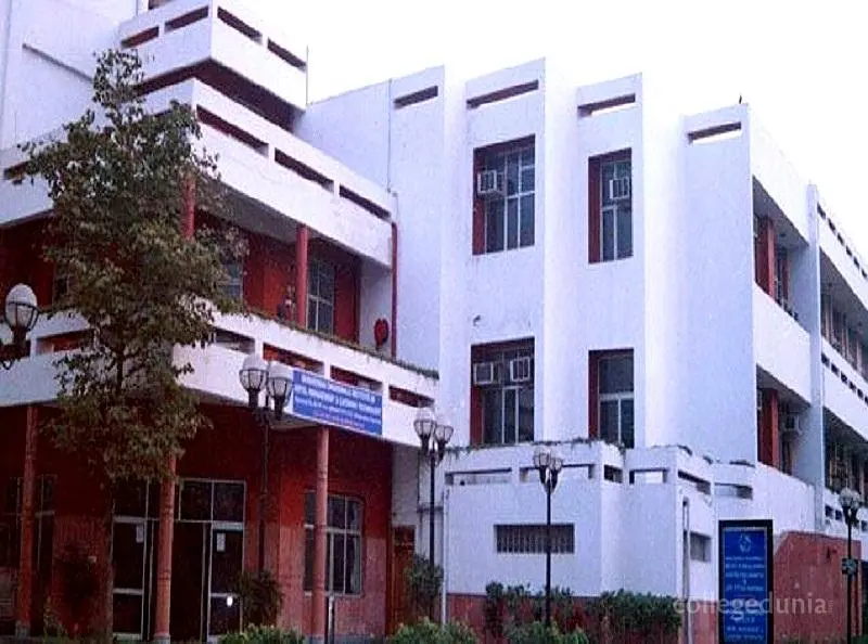 Banarsidas Chandiwala Institute of Hotel Management & Catering Technology campus